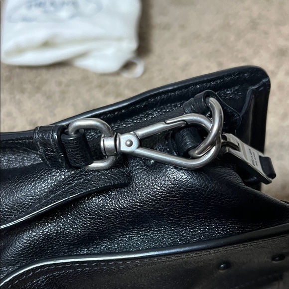 3249 Prada  Black Crossbody  Bag - Picture 3 of 9